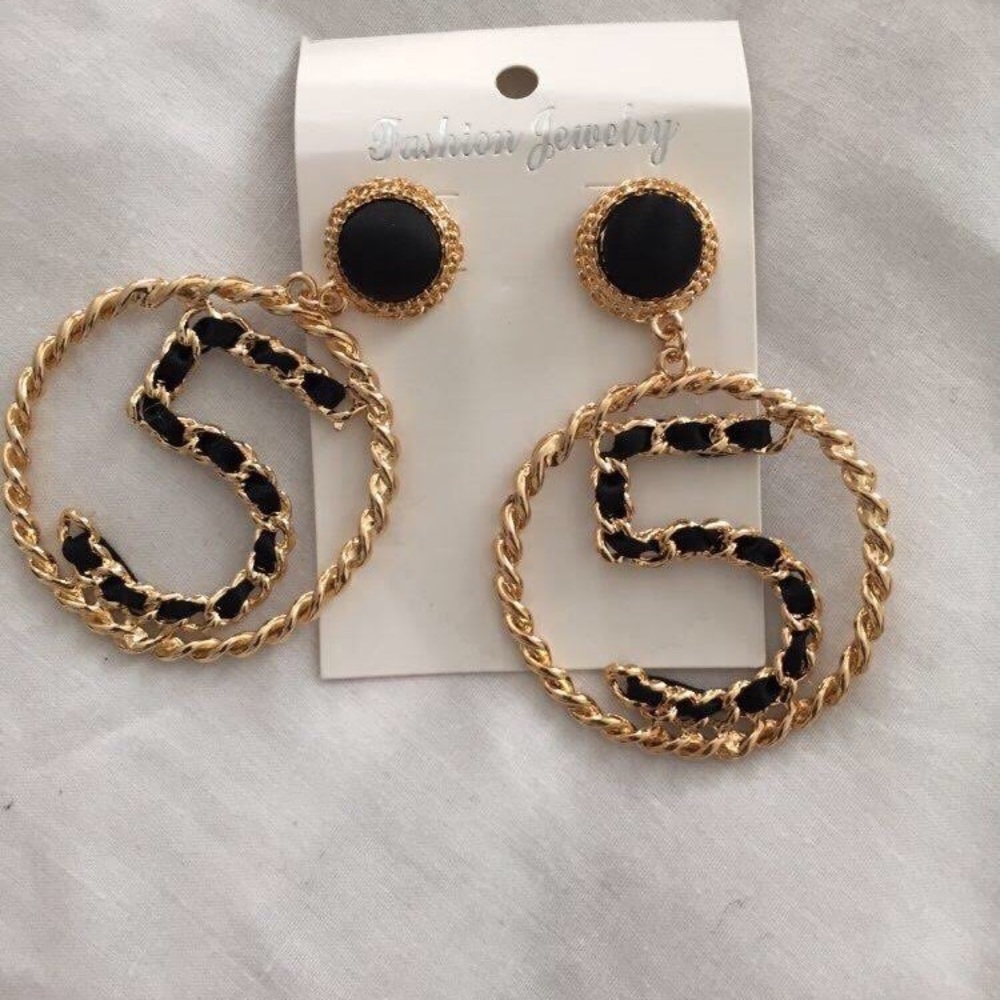 #5 statement earrings
